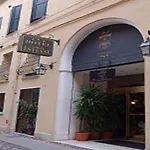 Corte Estense 4* فيرّارا